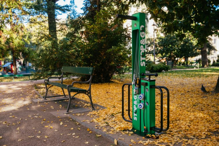 Bike facilities mobilità green e sostenibile, ricarica e manutenzione ebike e monopattini elettrici
