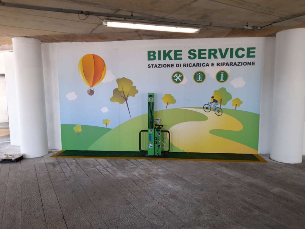 Installazione Bike Facilities presso Conad Ipermercati